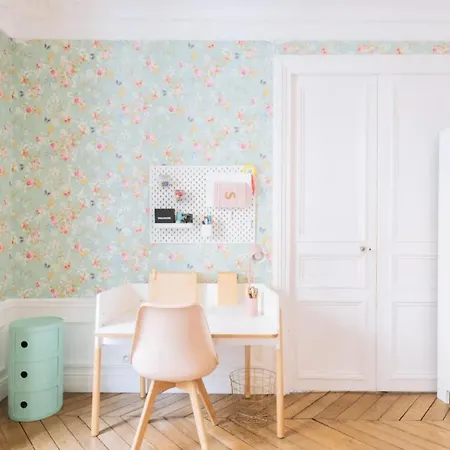 Charming 3bd Apart In The Heart Of * Paris
