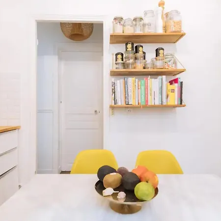Apartment Charming 3bd Apart In The Heart Of