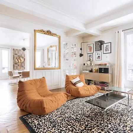 Apartment Charming 3bd Apart In The Heart Of