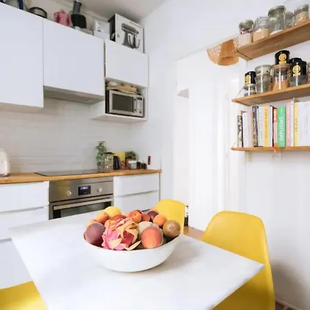 Charming 3bd Apart In The Heart Of *