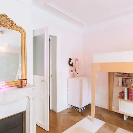 Charming 3bd Apart In The Heart Of * Paris