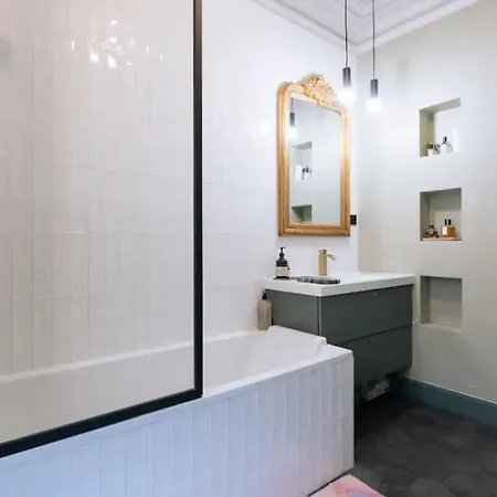 Charming 3bd Apart In The Heart Of * Paris