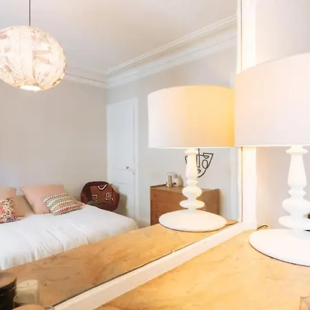 Apartment Charming 3bd Apart In The Heart Of